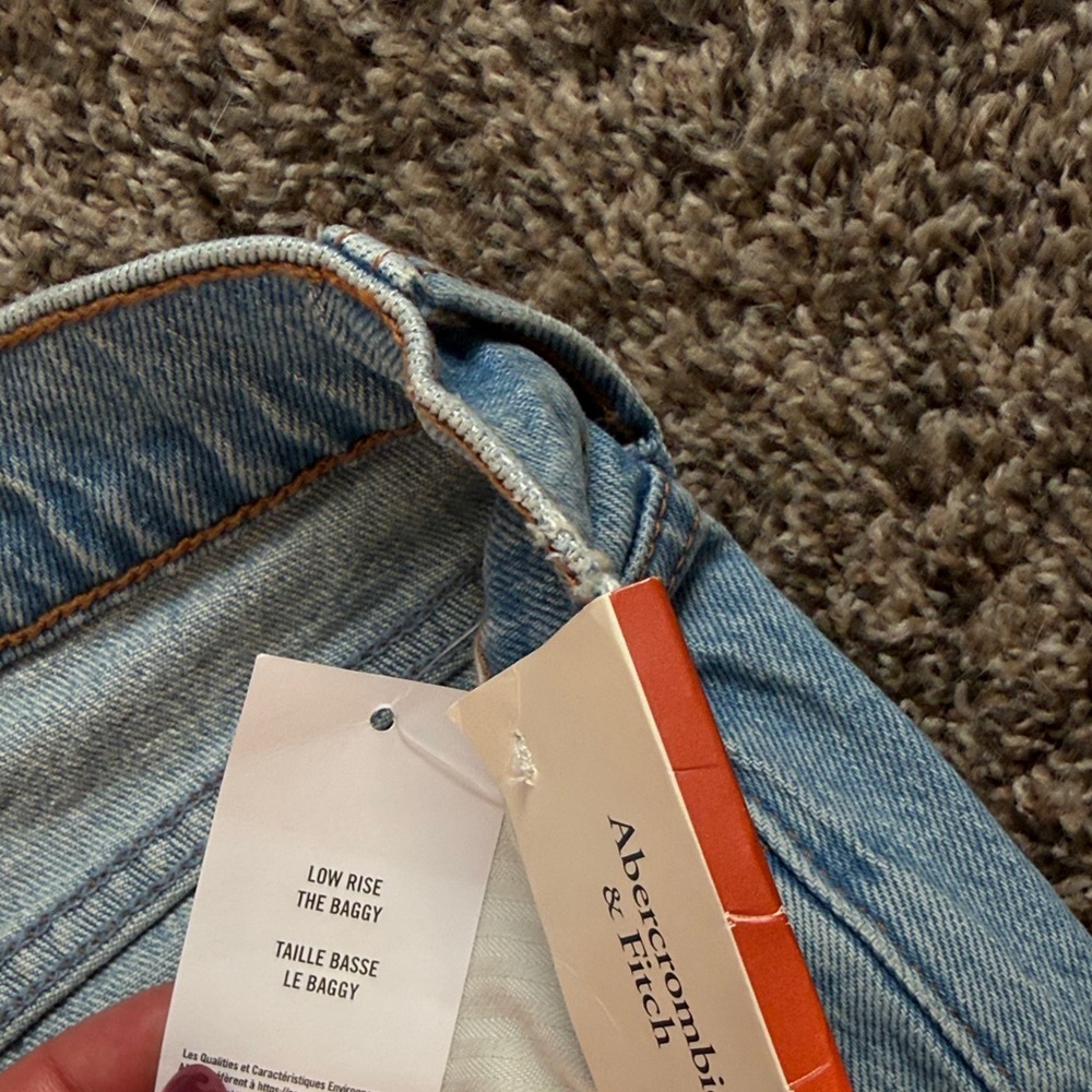 Abercrombie & Fitch Light Blue Baggy Jeans - Picture 5 of 6